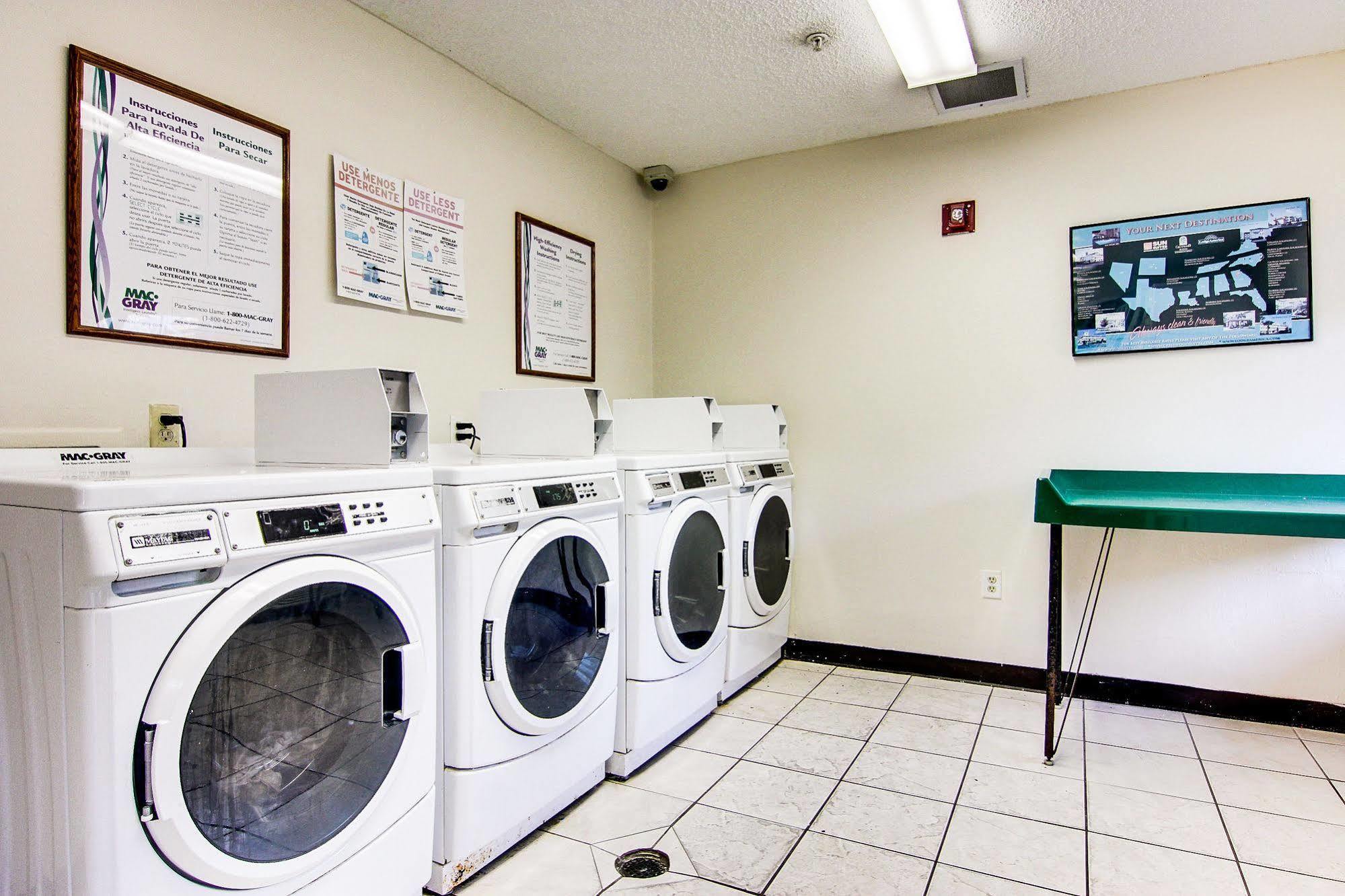 Sun Suites Of Jacksonville Ngoại thất bức ảnh
